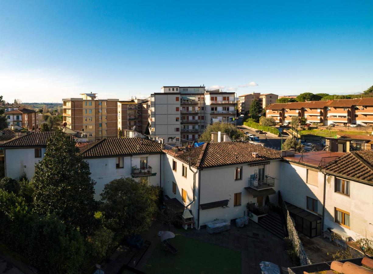 Attic Luna Blu Apartment Siena Exterior photo